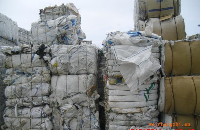 長期供應美國，歐洲，韓國PP噸袋，太空袋，噸包，集裝箱袋